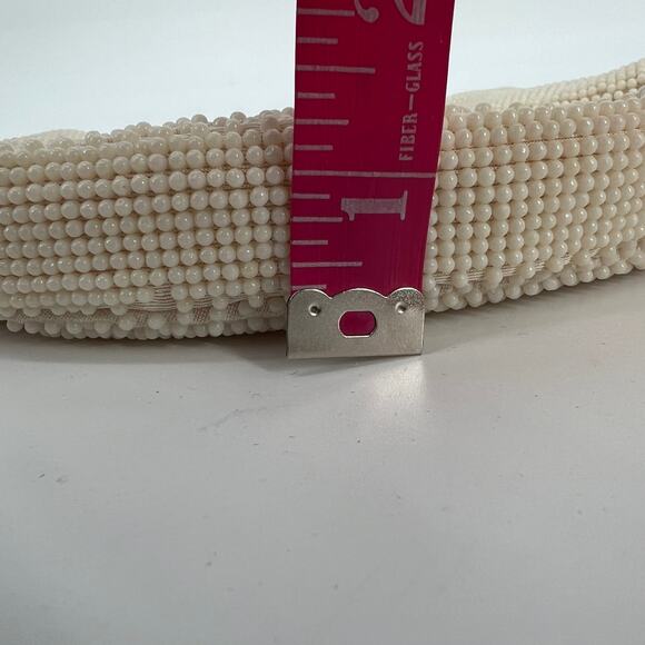 Vintage Goldco Beaded Bag Chain Strap Kiss Lock Ivory White Lucite Detail READ - Picture 15 of 15